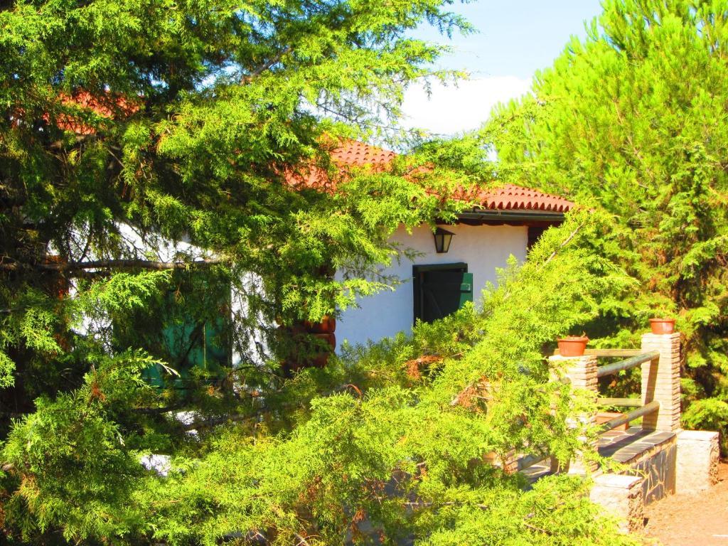 Complejo Rural Puerto Penas Aroche Exterior photo